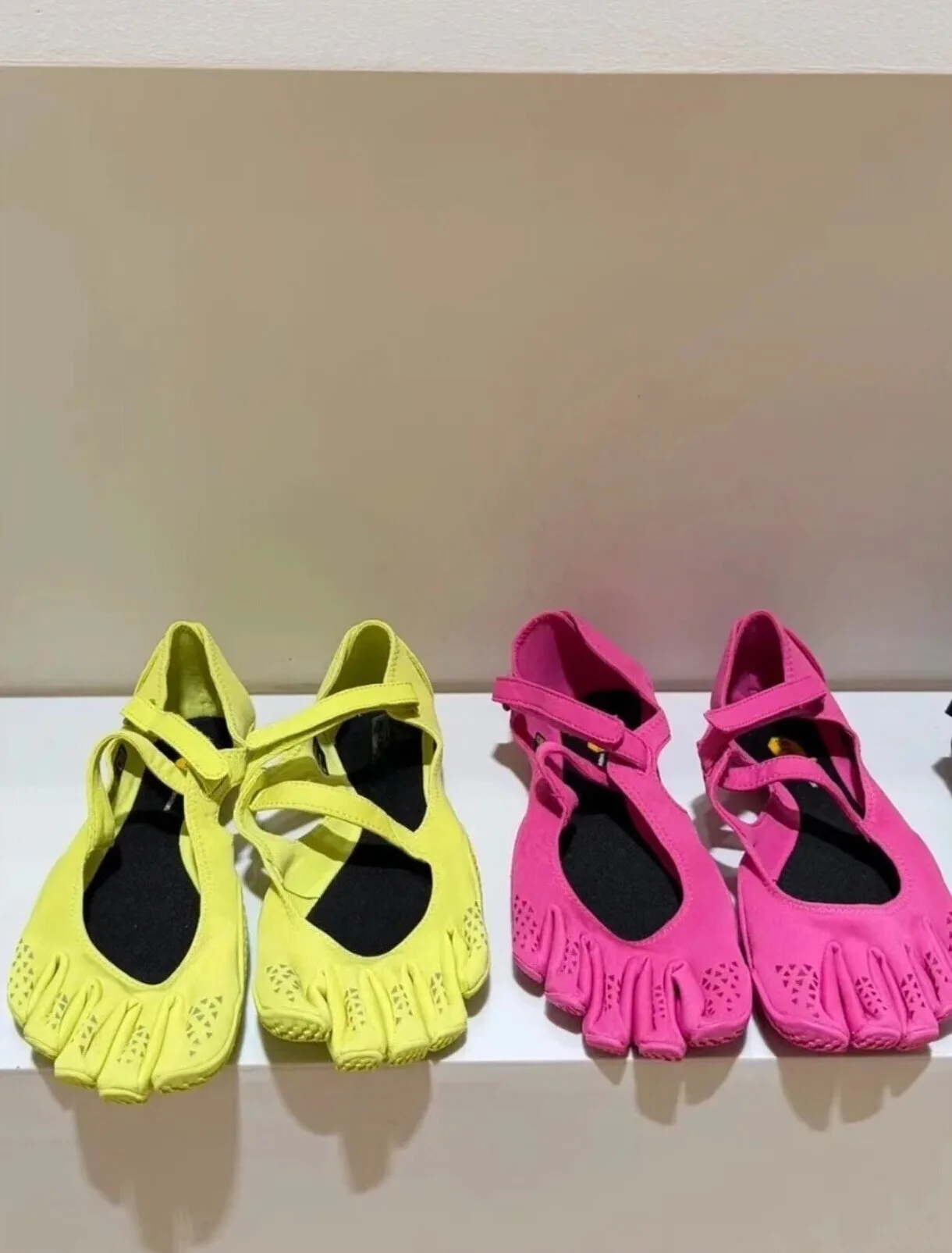 Original Five Fingers Women's  - Sneaker Box 评论和价格
